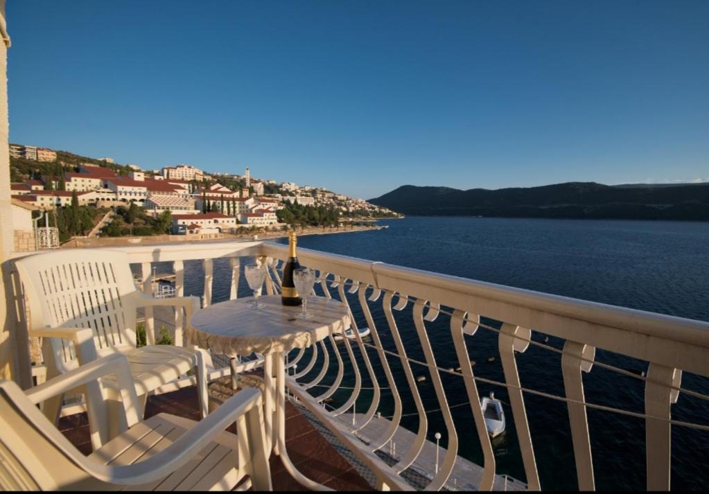 Apartmani Lezenic M Neum Bagian luar foto